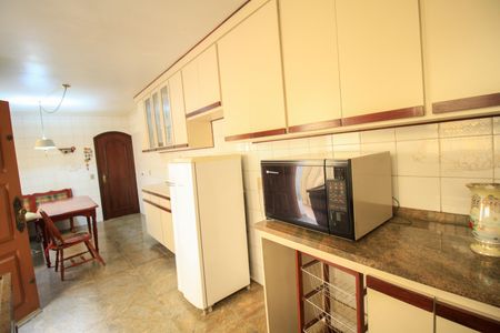 Casa à venda com 303m², 3 quartos e 1 vagaCozinha