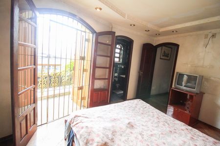 Casa à venda com 303m², 3 quartos e 1 vagaQuarto