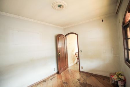 Casa à venda com 303m², 3 quartos e 1 vagaEdícula - Quarto