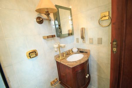 Casa à venda com 303m², 3 quartos e 1 vagaBanheiro