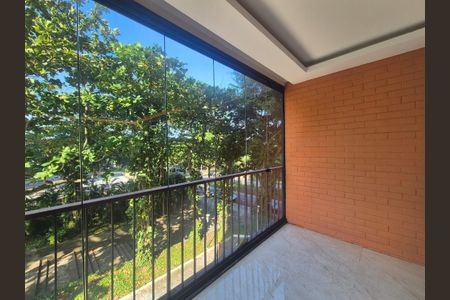 Apartamento para alugar com 130m², 3 quartos e 2 vagasVaranda