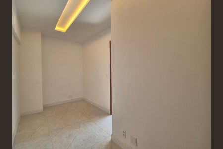 Apartamento para alugar com 130m², 3 quartos e 2 vagasCloset da suíte