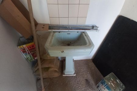 Casa à venda com 297m², 3 quartos e 8 vagasÁrea de Serviço 2