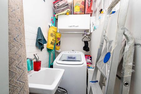 Apartamento à venda com 65m², 2 quartos e 1 vagaÁrea de Serviço