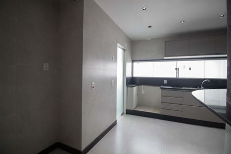 Apartamento à venda com 250m², 3 quartos e 1 vagaCozinha