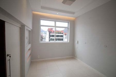 Apartamento à venda com 250m², 3 quartos e 1 vagaQuarto