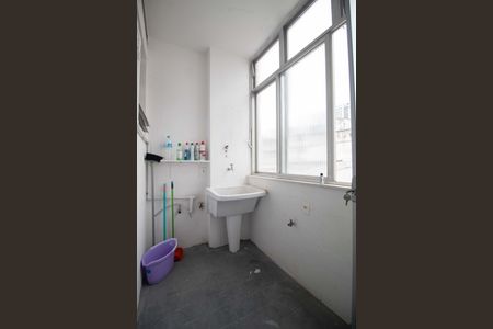 Apartamento à venda com 250m², 3 quartos e 1 vagaÁrea de serviço