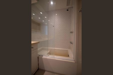 Apartamento à venda com 250m², 3 quartos e 1 vagaBanheiro Suíte 2