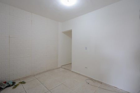 Casa para alugar com 60m², 2 quartos e sem vaga Casa para alugar com 60m², 2 quartos e sem vagaSala