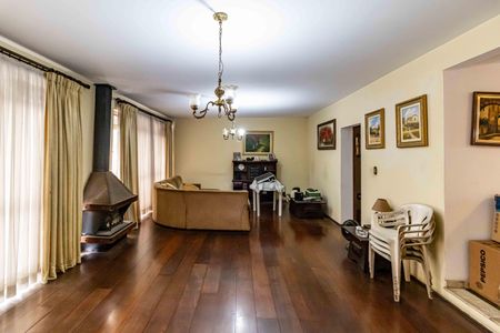 Casa à venda com 320m², 4 quartos e 2 vagasSala