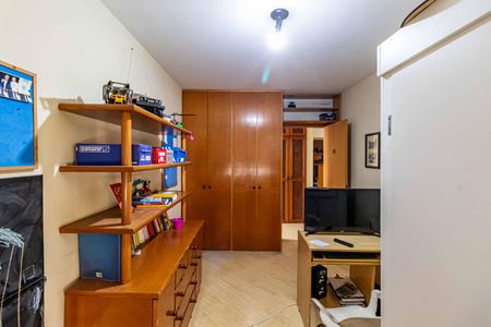 Casa à venda com 320m², 4 quartos e 2 vagasQuarto 01