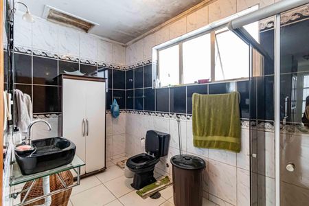 Casa à venda com 320m², 4 quartos e 2 vagasBanheiro social