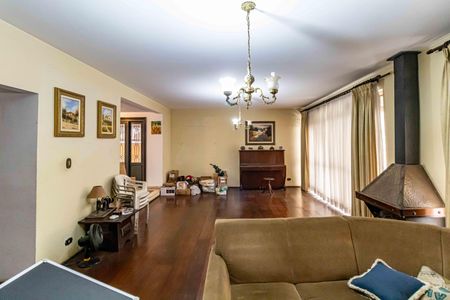 Casa à venda com 320m², 4 quartos e 2 vagasSala