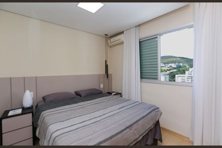 Apartamento à venda com 157m², 3 quartos e 2 vagasQuarto 1