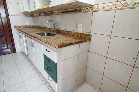 Apartamento à venda com 67m², 2 quartos e 1 vagaCozinha