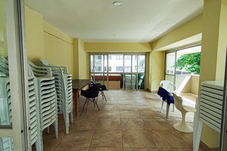 Apartamento à venda com 67m², 2 quartos e 1 vagaÁrea comum