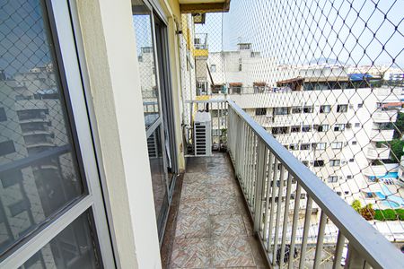 Apartamento à venda com 67m², 2 quartos e 1 vagaSala - Varanda