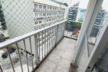 Apartamento à venda com 67m², 2 quartos e 1 vagaSala - Varanda