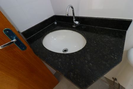 Apartamento à venda com 43m², 2 quartos e 1 vagaBanheiro - Pia