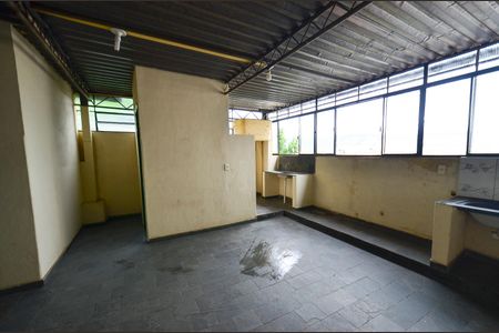 Casa à venda com 200m², 8 quartos e 2 vagasCasa 2 Área de Serviço