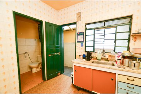 Casa à venda com 200m², 8 quartos e 2 vagasCozinha