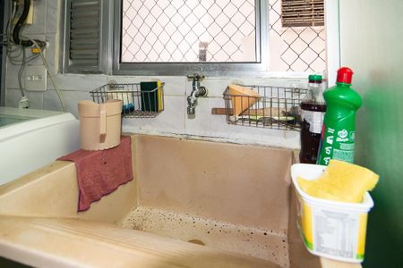 Apartamento à venda com 82m², 1 quarto e sem vagaÁrea de Serviço