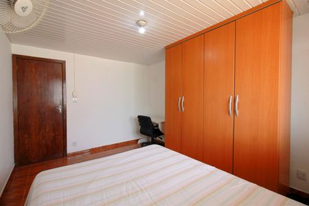 Casa à venda com 281m², 3 quartos e 3 vagasQuarto 2