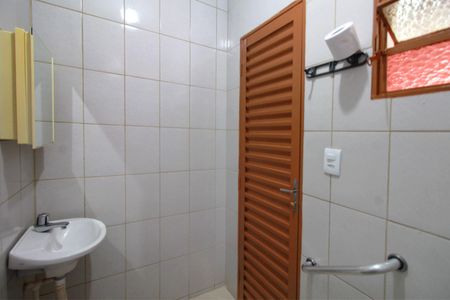 Casa à venda com 281m², 3 quartos e 3 vagasBanheiro de serviço