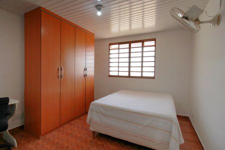 Casa à venda com 281m², 3 quartos e 3 vagasQuarto 2