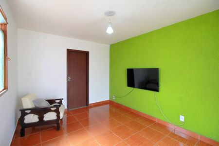 Casa à venda com 281m², 3 quartos e 3 vagasSala