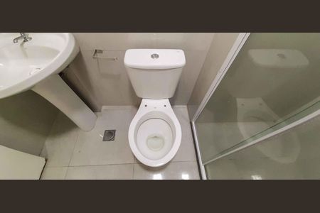 Apartamento para alugar com 46m², 2 quartos e 1 vaga Apartamento para alugar com 46m², 2 quartos e 1 vagaBanheiro