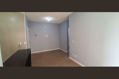 Apartamento para alugar com 46m², 2 quartos e 1 vaga Apartamento para alugar com 46m², 2 quartos e 1 vagaSala