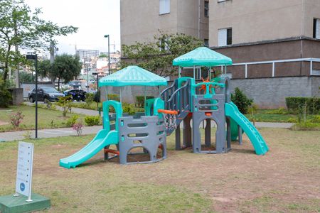 Apartamento para alugar com 46m², 2 quartos e 1 vaga Apartamento para alugar com 46m², 2 quartos e 1 vagaÁrea comum - Playground