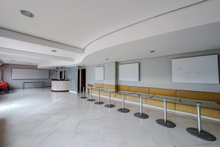 Apartamento para alugar com 55m², 2 quartos e 1 vagaÁrea comum