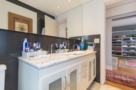 Apartamento à venda com 137m², 3 quartos e 5 vagasBanheiro - Suíte 3