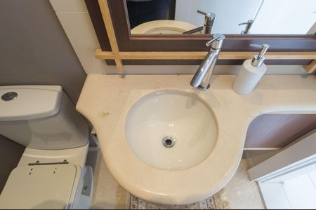 Apartamento à venda com 137m², 3 quartos e 5 vagasDetalhe - Lavabo