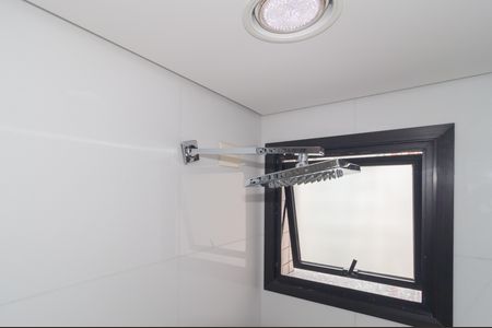 Apartamento à venda com 137m², 3 quartos e 5 vagasDetalhe Banheiro - Suíte 1