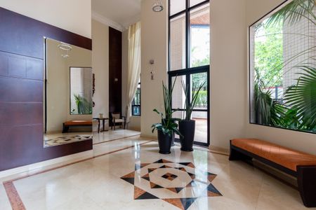 Apartamento à venda com 137m², 3 quartos e 5 vagasHall social