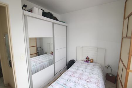 Apartamento à venda com 65m², 3 quartos e 1 vagaQuarto 2