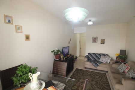 Apartamento à venda com 65m², 3 quartos e 1 vagaSala