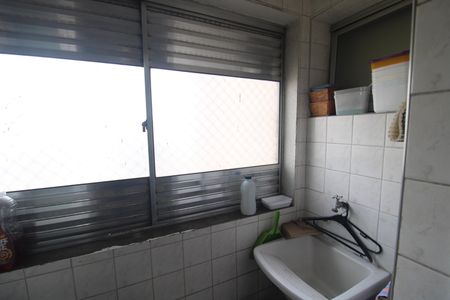 Apartamento à venda com 65m², 3 quartos e 1 vagaÁrea de Serviço