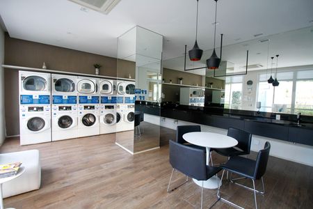 Apartamento para alugar com 60m², 2 quartos e 2 vagas Apartamento para alugar com 60m², 2 quartos e 2 vagasÁrea Comum - Lavanderia