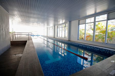 Apartamento para alugar com 60m², 2 quartos e 2 vagas Apartamento para alugar com 60m², 2 quartos e 2 vagasÁrea Comum - Piscina Coberta