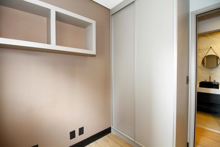 Apartamento para alugar com 60m², 2 quartos e 2 vagas Apartamento para alugar com 60m², 2 quartos e 2 vagasQuarto