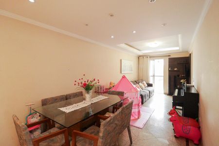 Apartamento à venda com 70m², 2 quartos e 2 vagasSala