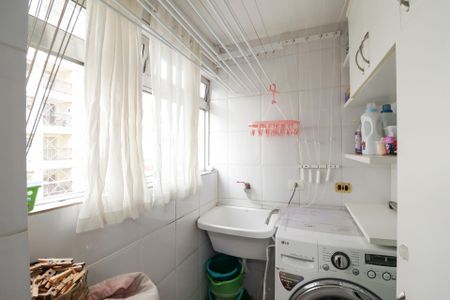 Apartamento à venda com 70m², 2 quartos e 2 vagasCozinha e Área de Serviço