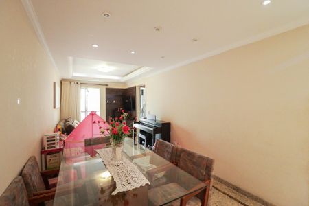 Apartamento à venda com 70m², 2 quartos e 2 vagasSala