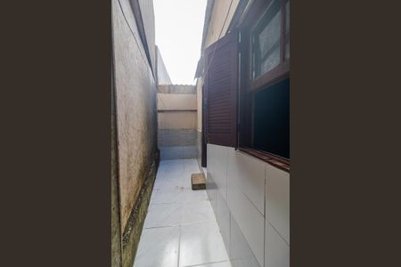 Casa à venda com 650m², 2 quartos e 2 vagas Casa à venda com 650m², 2 quartos e 2 vagasQuintal