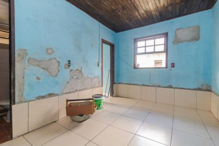 Casa à venda com 650m², 2 quartos e 2 vagas Casa à venda com 650m², 2 quartos e 2 vagasEdícula