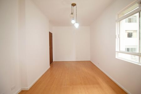 Apartamento à venda com 53m², 2 quartos e sem vaga Apartamento à venda com 53m², 2 quartos e sem vagaSala